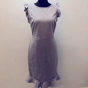 Gray dress, from day to date 🤍